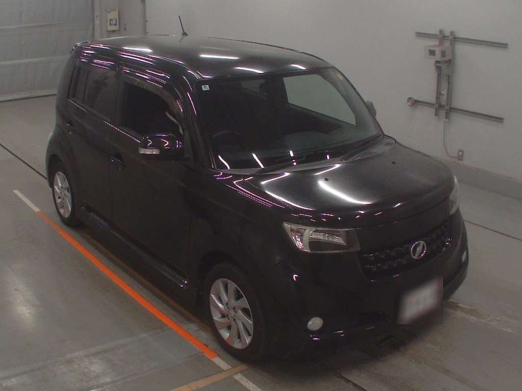 TOYOTA BB