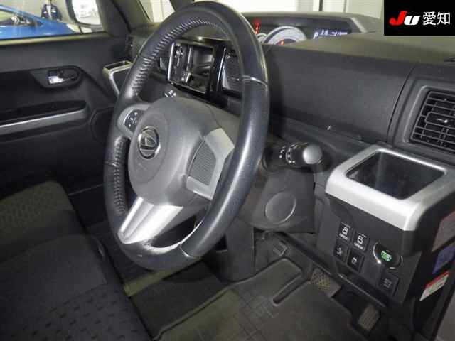 DAIHATSU WAKE