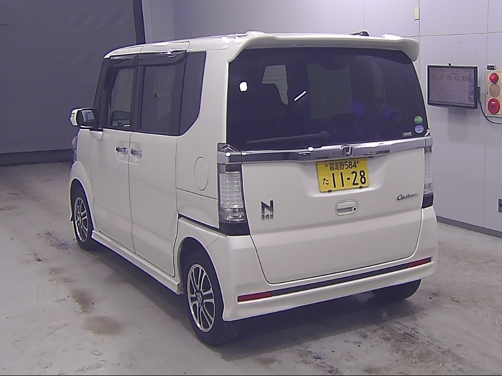 HONDA N-BOX