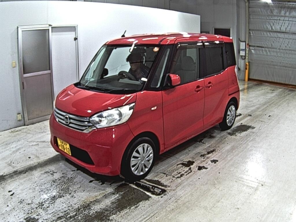 NISSAN DAYZ ROOX