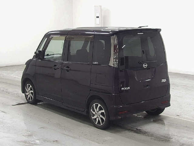 NISSAN ROOX