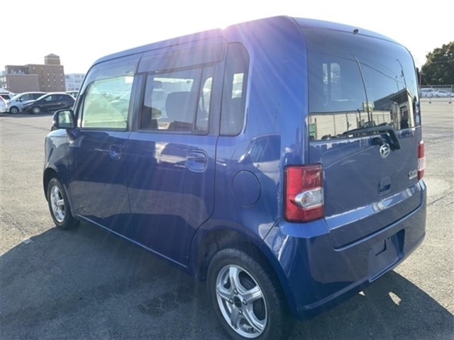 DAIHATSU MOVE CONTE