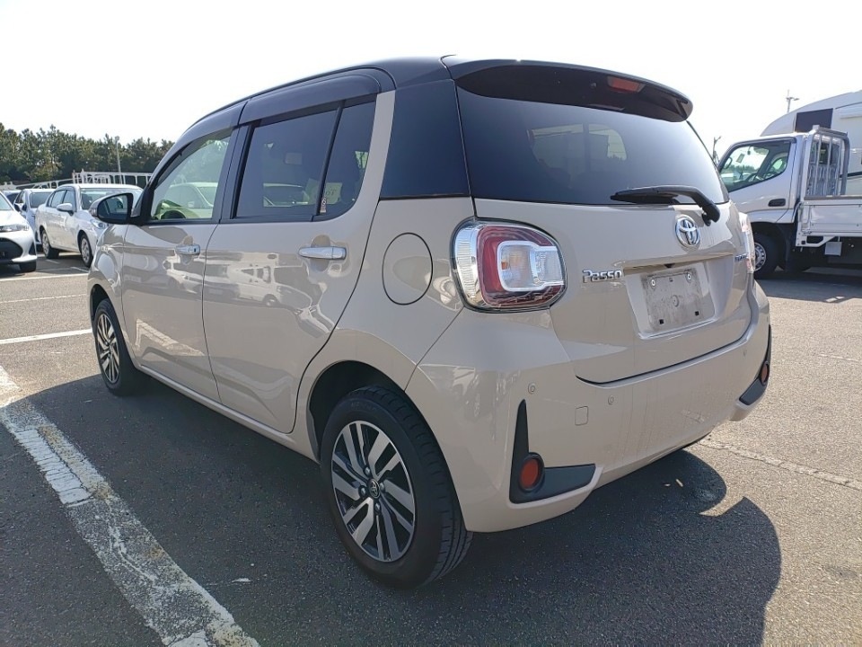 TOYOTA PASSO