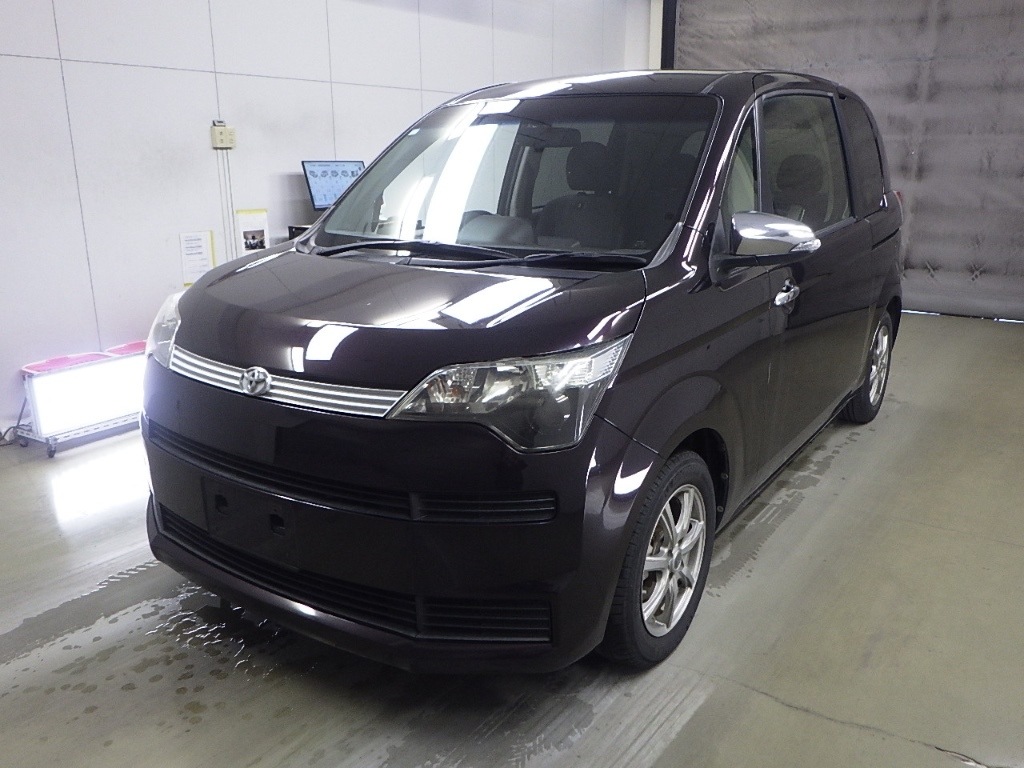 TOYOTA SPADE