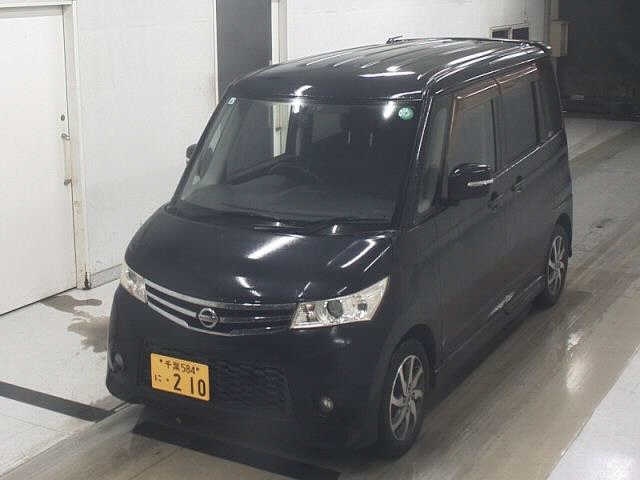 NISSAN ROOX