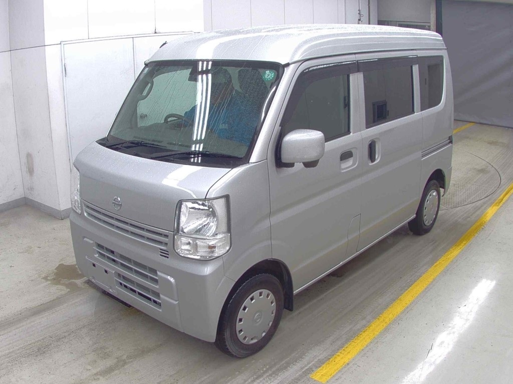 NISSAN NV100 CLIPPER