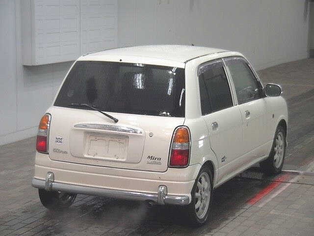 DAIHATSU MIRA GINO