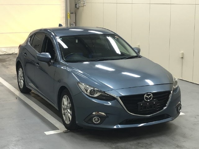 MAZDA AXELA