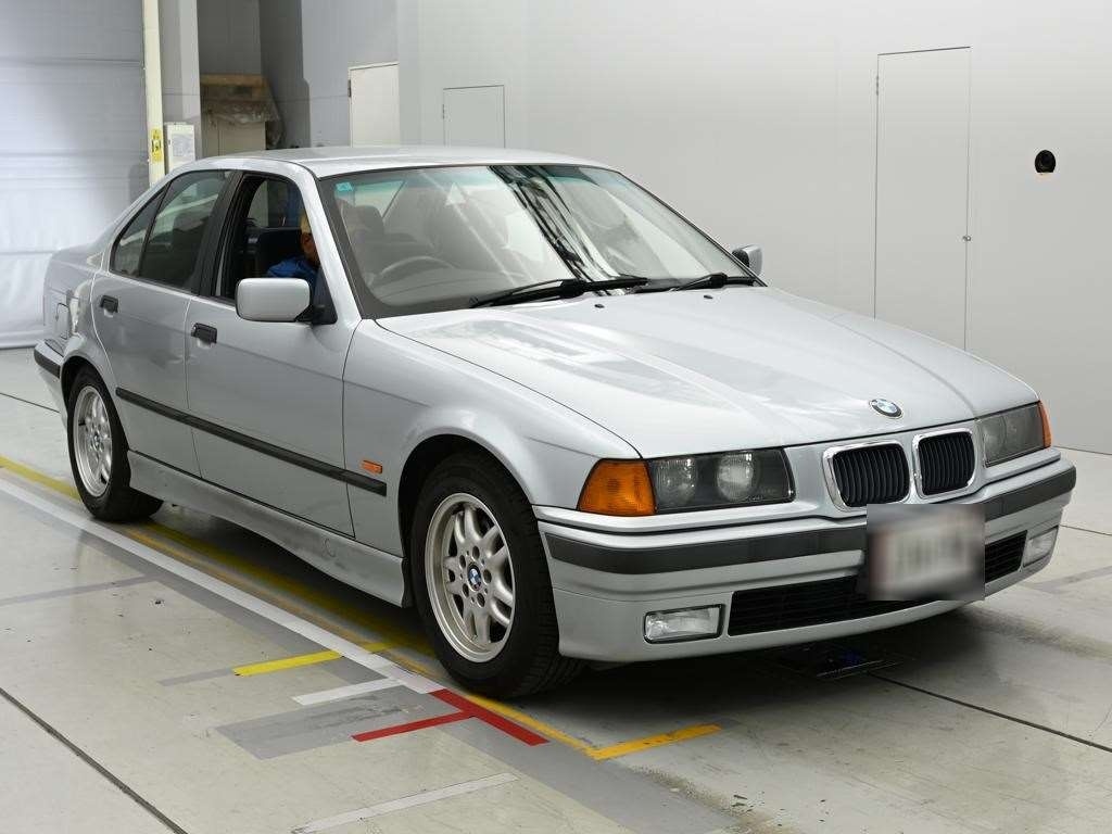 BMW 3-SERIES