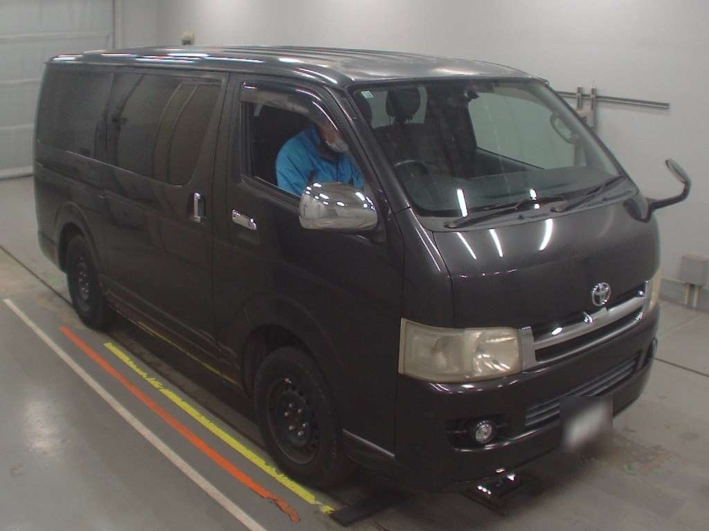 TOYOTA REGIUS ACE