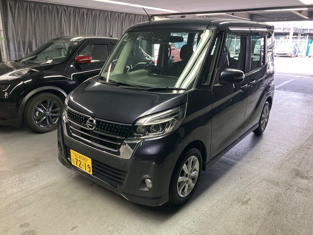 NISSAN DAYZ ROOX