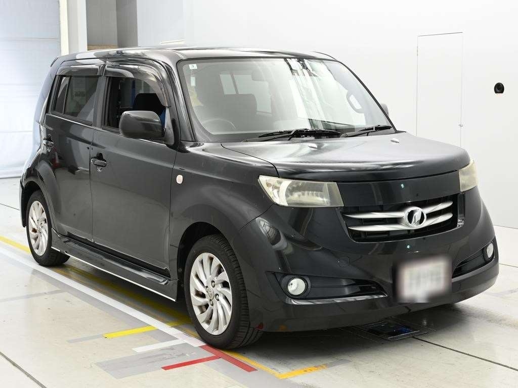 TOYOTA BB