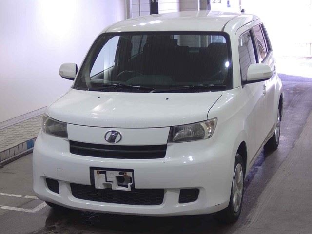 TOYOTA BB