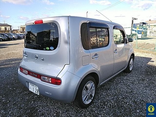 NISSAN CUBE