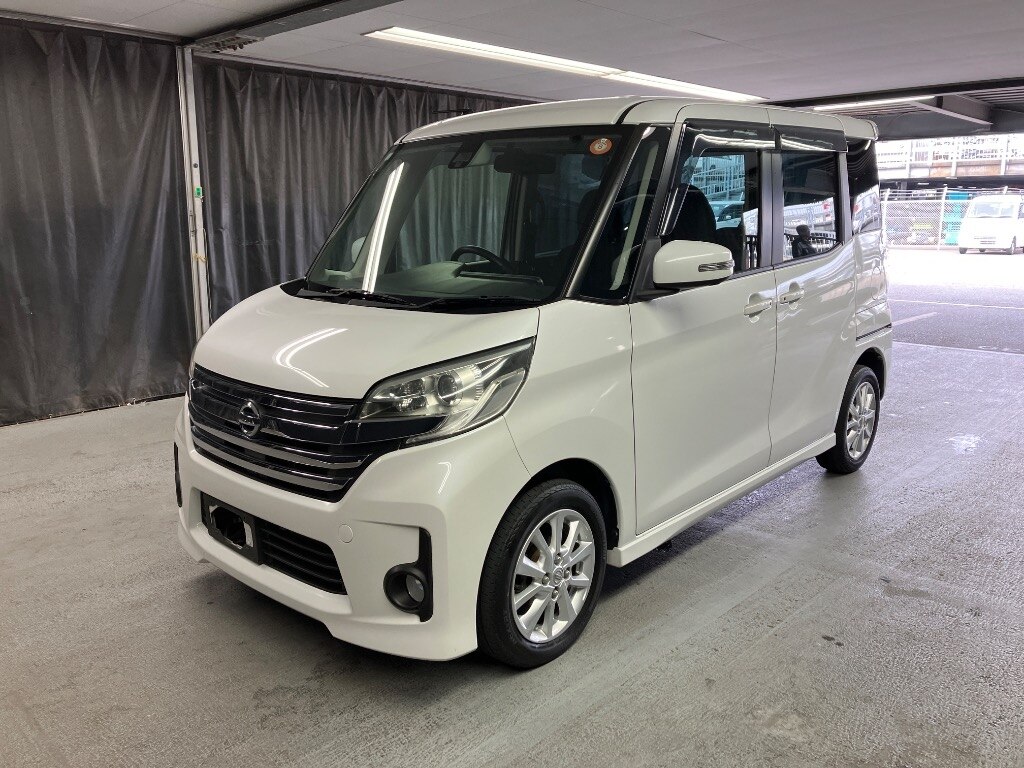 NISSAN DAYZ ROOX