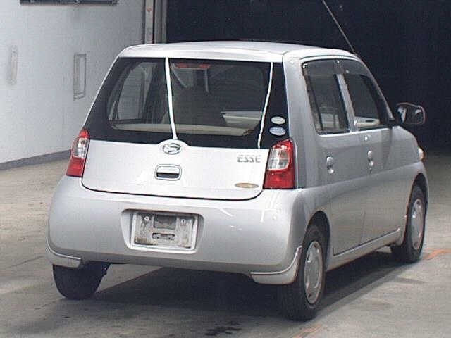 DAIHATSU ESSE
