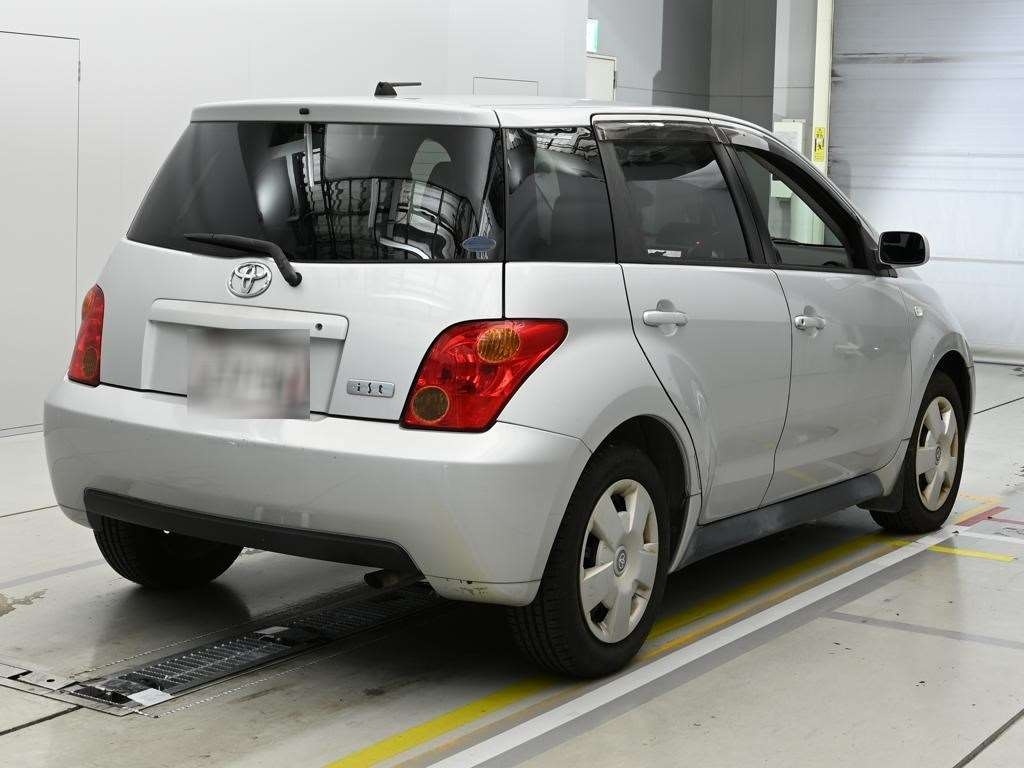 TOYOTA IST