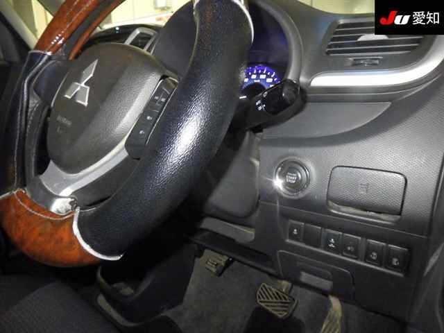 MITSUBISHI DELICA D:2