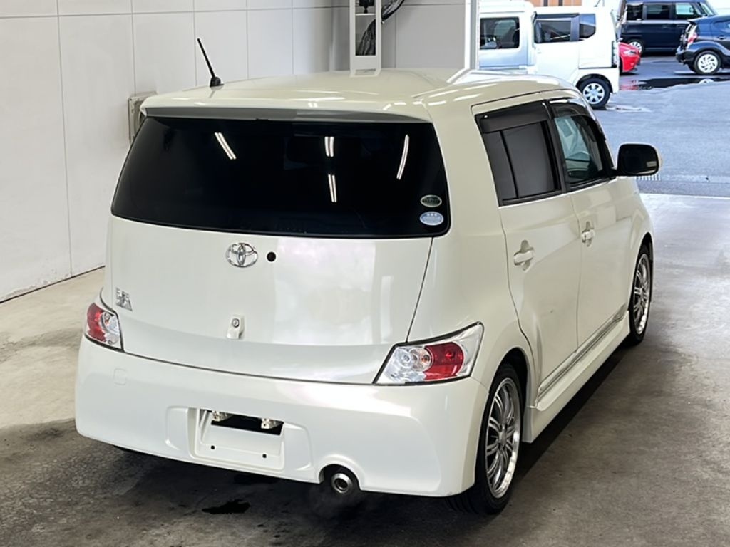 TOYOTA BB