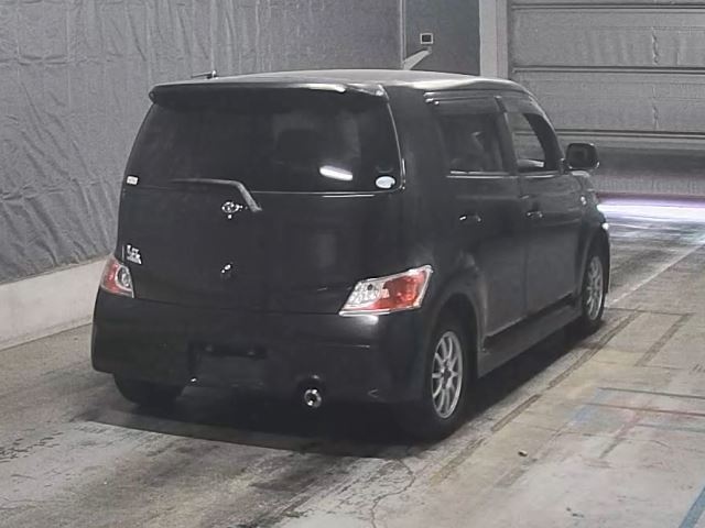 TOYOTA BB