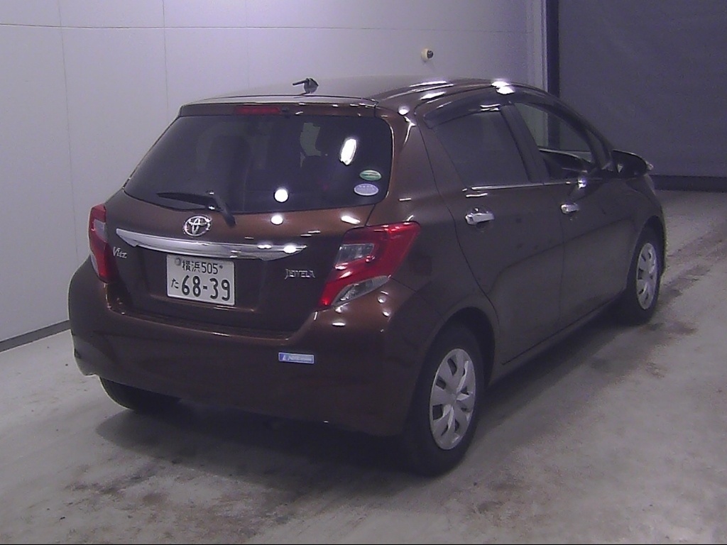 TOYOTA VITZ