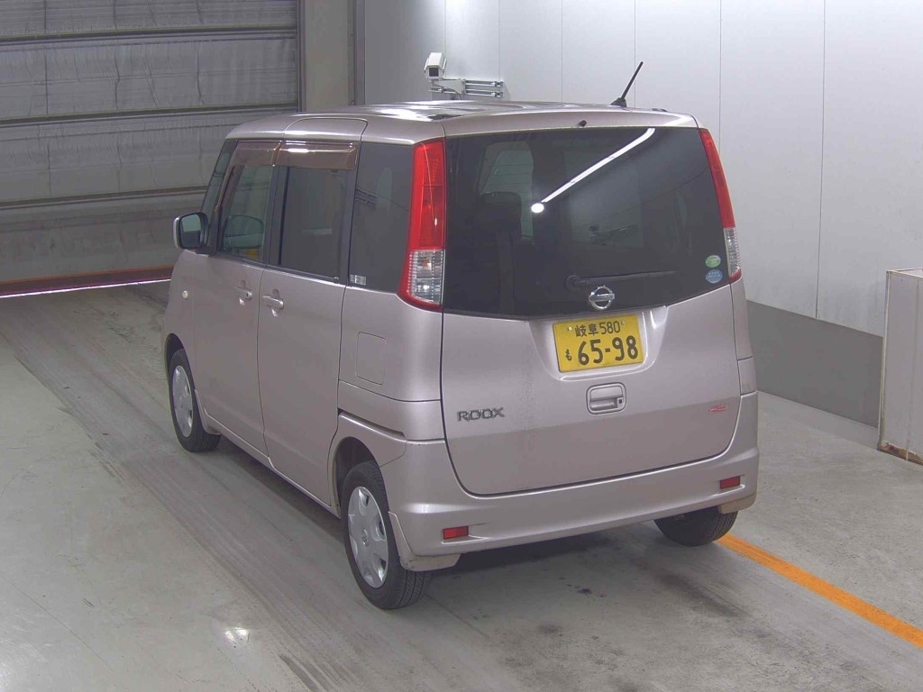 NISSAN ROOX