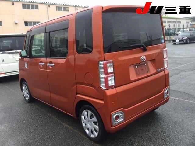DAIHATSU WAKE