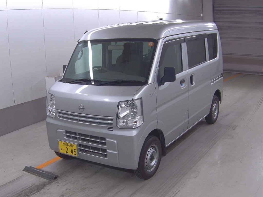 NISSAN NV100 CLIPPER