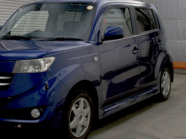 TOYOTA BB