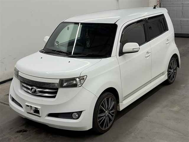 TOYOTA BB