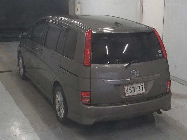TOYOTA ISIS