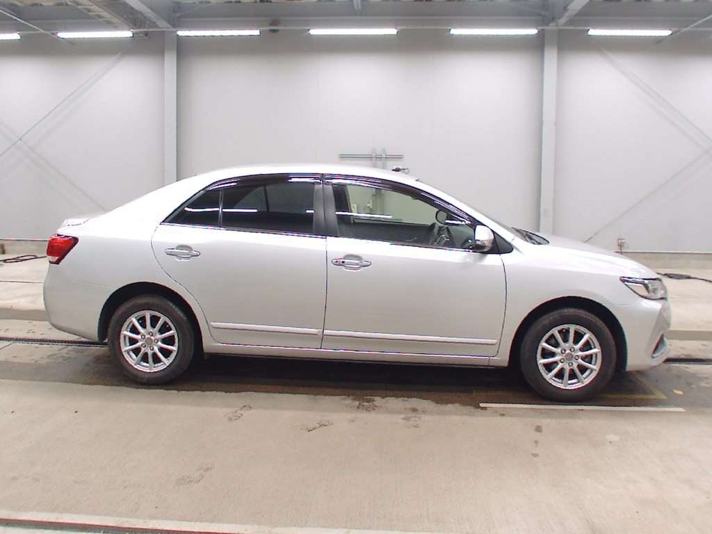 TOYOTA PREMIO