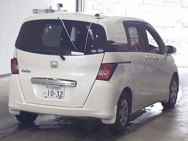 HONDA FREED SPIKE