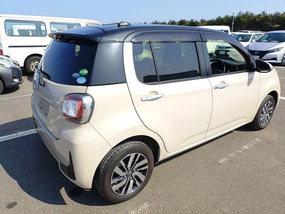 TOYOTA PASSO