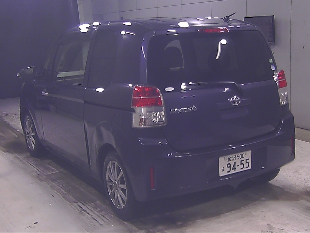 TOYOTA SPADE