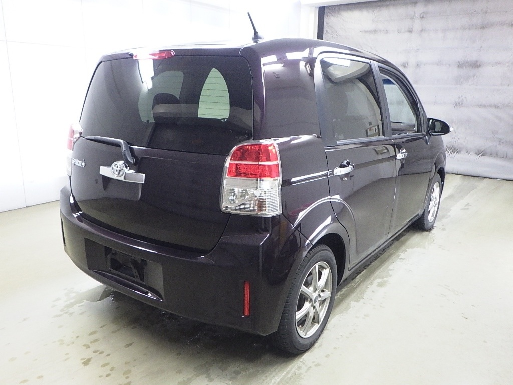 TOYOTA SPADE