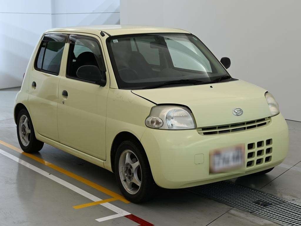 DAIHATSU ESSE