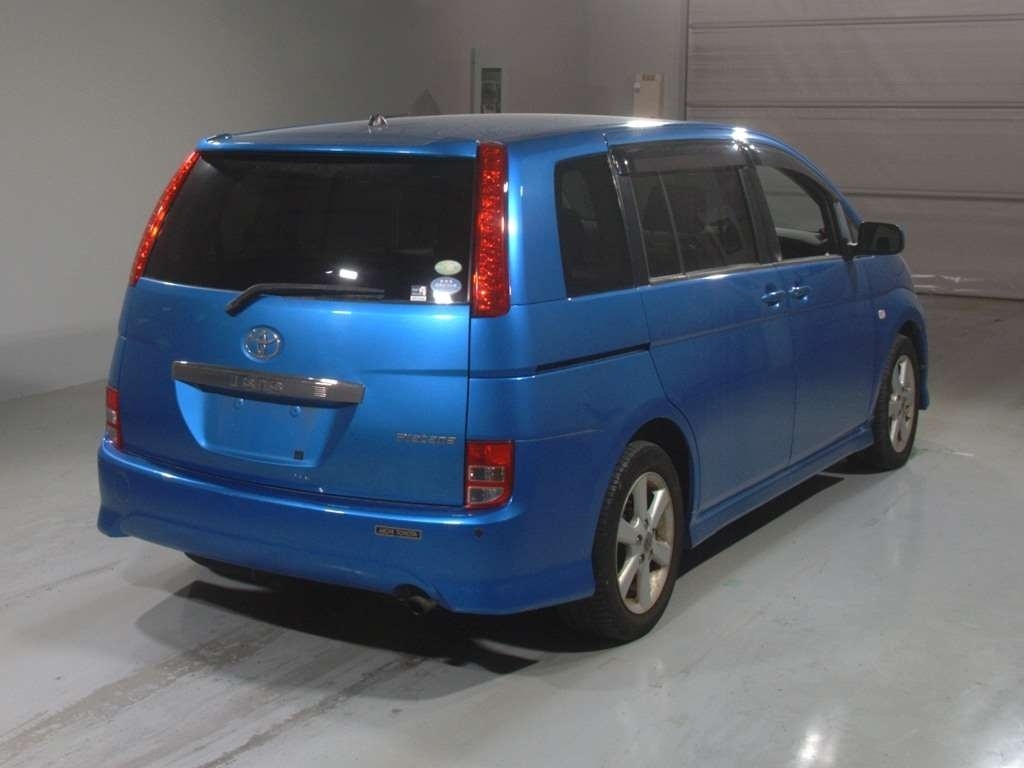 TOYOTA ISIS