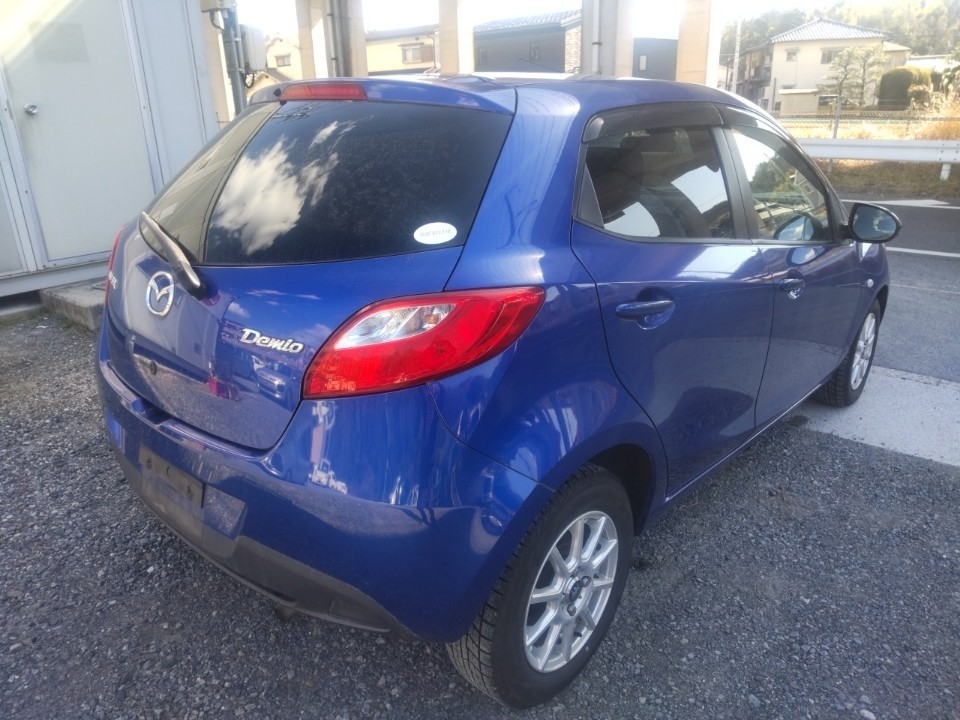 MAZDA DEMIO