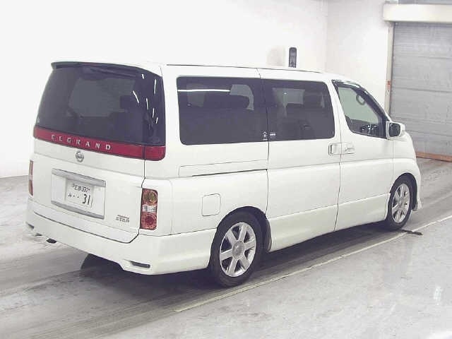 NISSAN ELGRAND