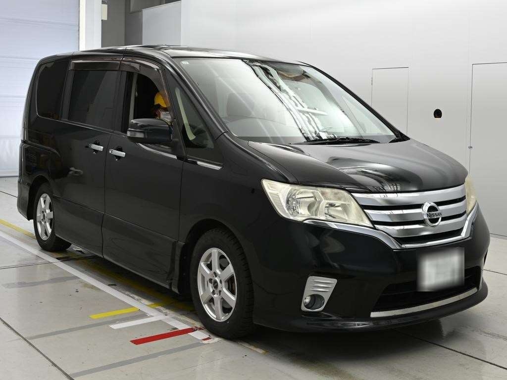 NISSAN SERENA