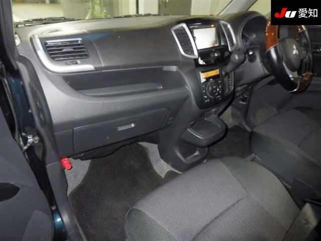MITSUBISHI DELICA D:2