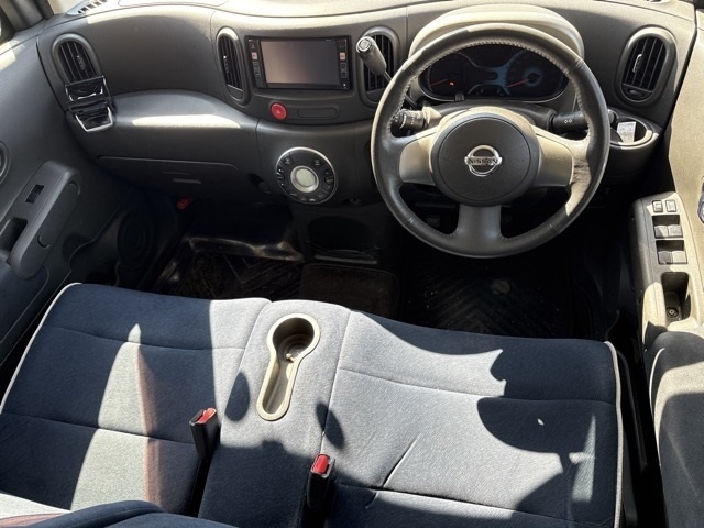 NISSAN CUBE