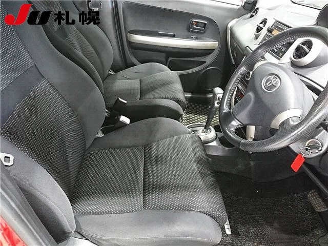 TOYOTA IST