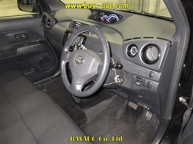 TOYOTA BB