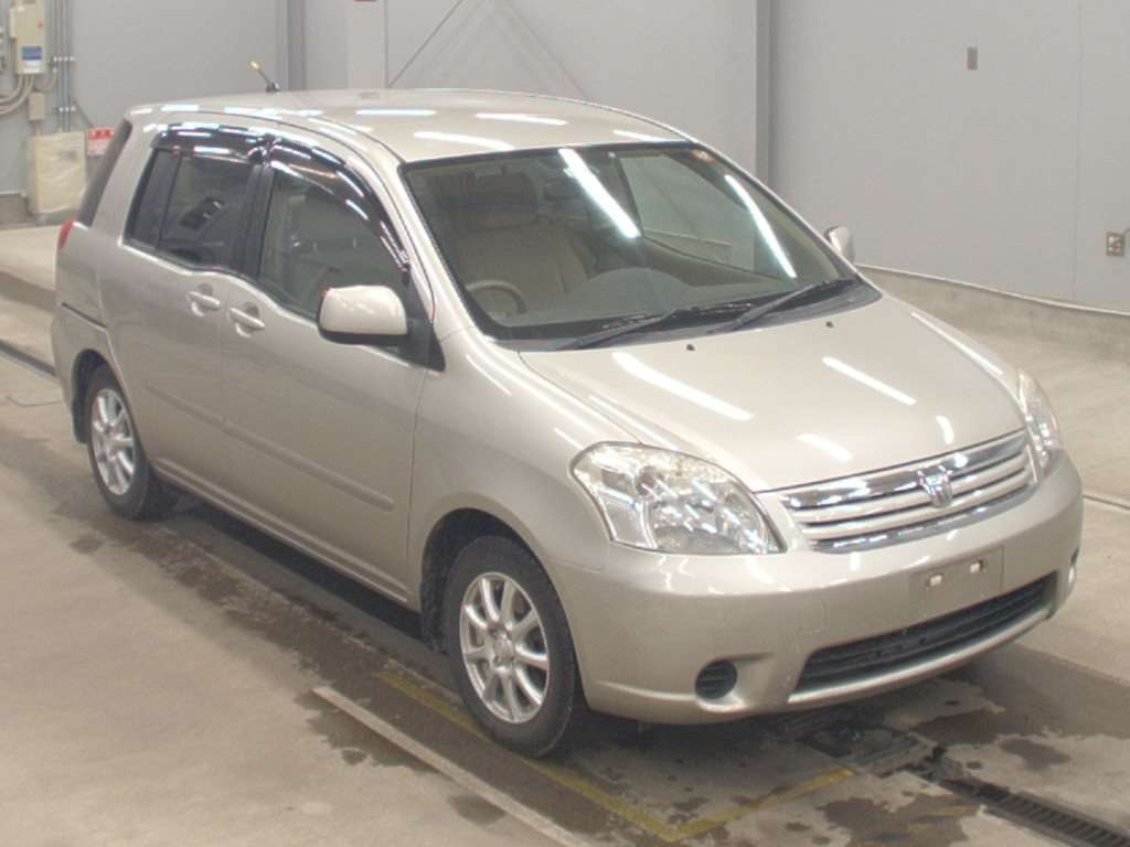 TOYOTA RAUM