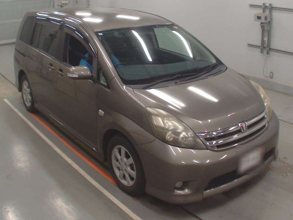 TOYOTA ISIS