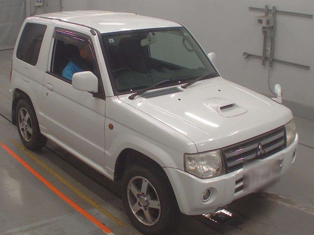 MITSUBISHI PAJERO MINI