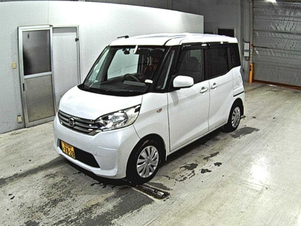 NISSAN DAYZ ROOX