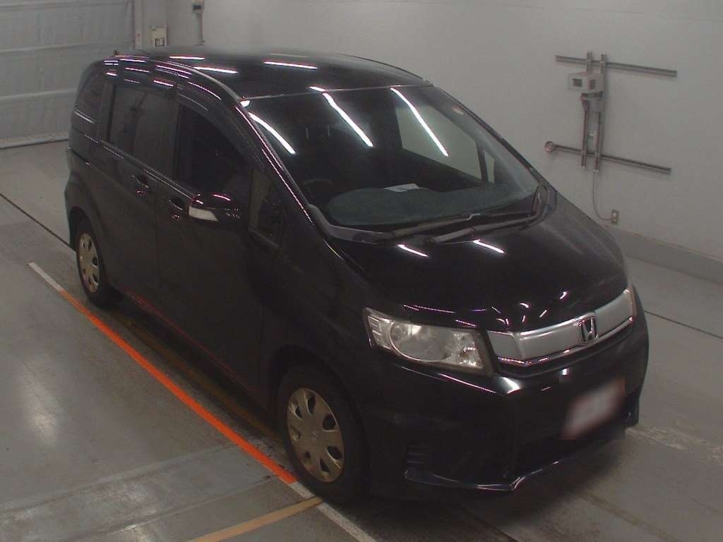 HONDA FREED SPIKE